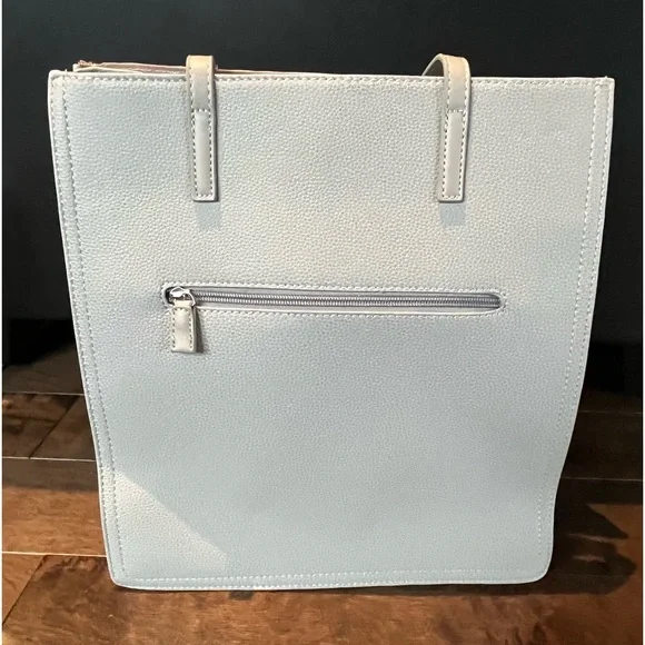 DAVID JONES Vegan leather tote bag in light grey. - Picture 2 of 9